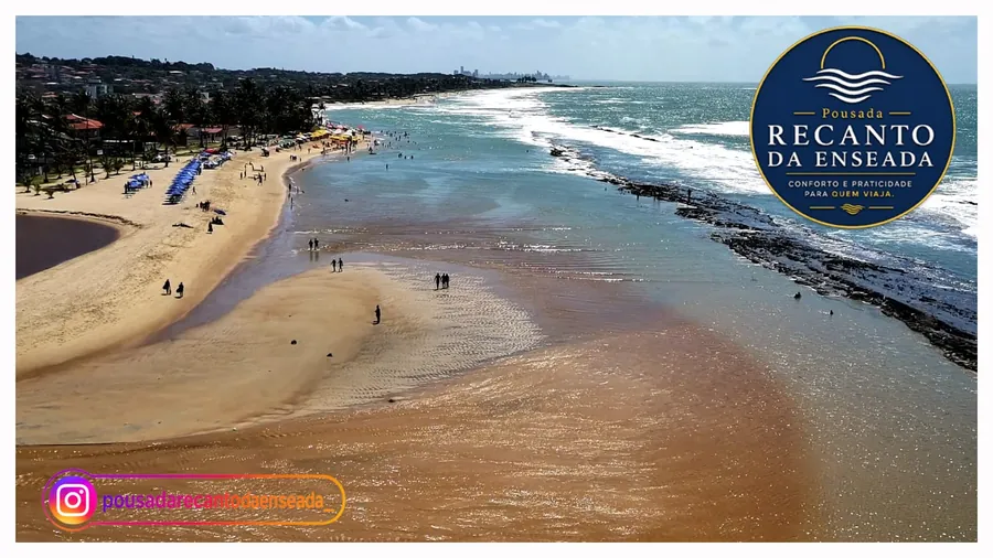 Praia de Enseada dos Corais vista de cima